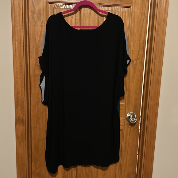 Torrid Nightmare Before Christmas Chiffon Tee size 5 Like New Jack & Sally 💙 - Picture 4 of 4